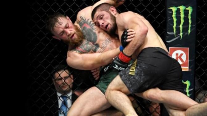 Pertarungan Conor McGregor dan Khabib Nurmagomedov menjadi salah satu momen olahraga paling hits di tahun 2018. - Image