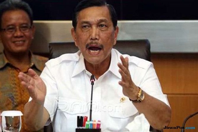 Menko Kemaritiman Luhut B Panjaitan - Image