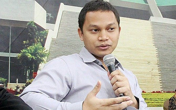 Wakil Ketua Umum PAN Hanafi Rais menilai, beberapa data yang disampaikan oleh Jokowi pada saat debat capres jilid kedua kemarin, bisa masuk dalam kategori hoax. - Image