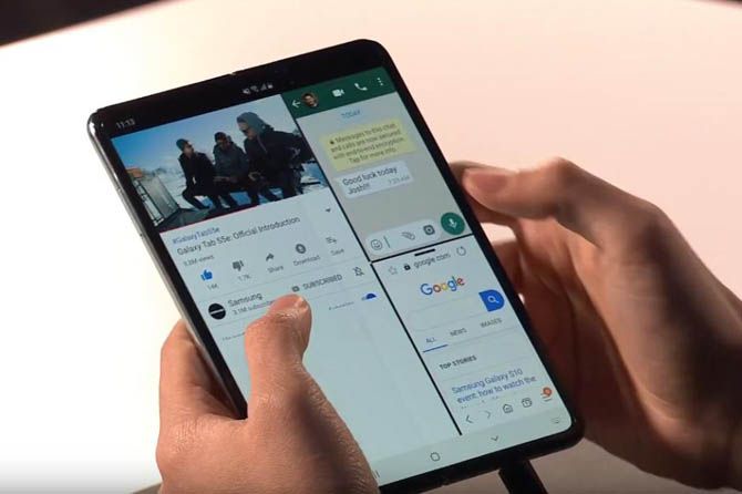 Samsung Galaxy Fold, smartphone lipat Samsung yang revolusioner. (Screenshot/RianAlfianto/JawaPos.com) - Image