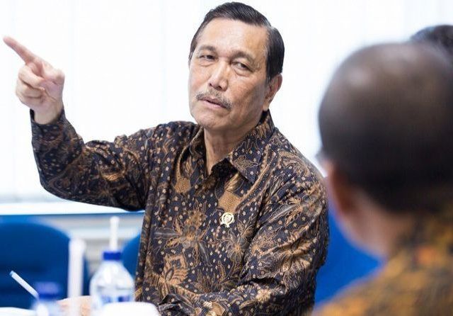 Menteri Koordinator Bidang Kemaritiman, Luhut Binsar Pandjaitan mengaku mengenal baik kedua kontestan yang tengah memperebutkan kursi RI-1. - Image