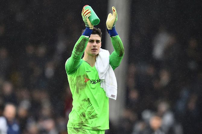 Kepa kini harus bisa menjaga sikapnya jika tak ingin ditendang dari Stamford Bridge. - Image