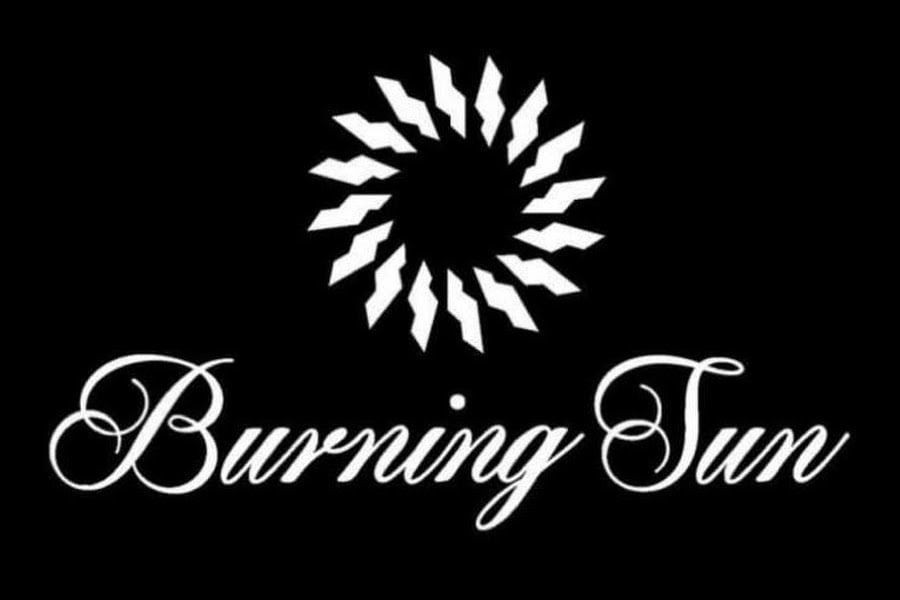 Logo klub Burning Sun. (Soompi) - Image