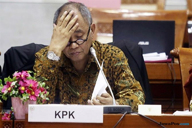 Ketua KPK Agus Rahardjo saat mengikuti Rapat Dengar Pendapat (RDP) bersama Komisi III DPR RI - Image