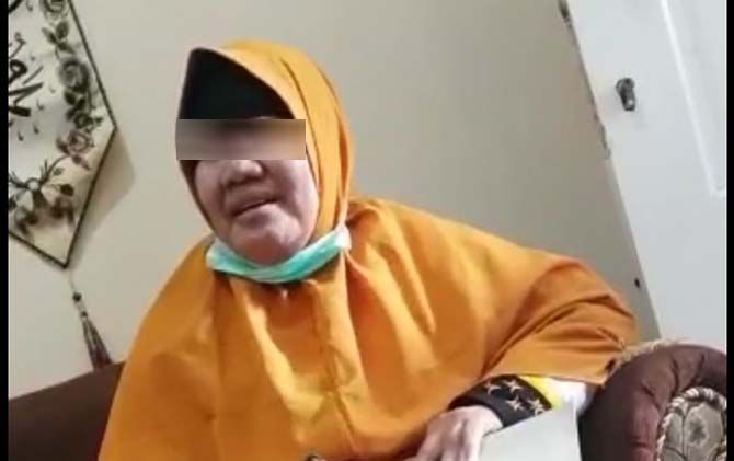 Screeshot video ibu yang menuding Jokowi-Ma - Image