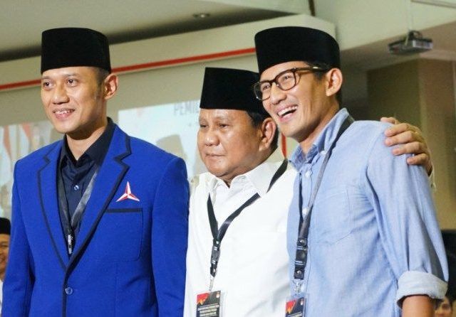 Agus Harimurti Yudhoyono bersama Capres-cawapres Prabowo Subianto dan Sandiaga Uno - Image