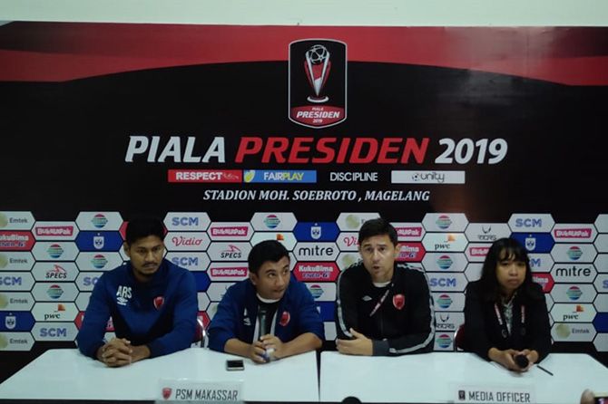 Pelatih PSM tak terbebani dengan hasil buruk skuadnya di Piala Presiden 2019. - Image