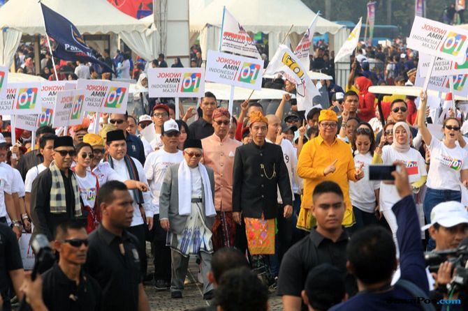 Jokowi-Maruf Amin saat akan berkampanye - Image