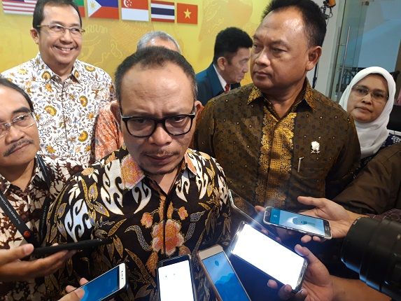 Menteri Ketenagakerjaan Muhammad Hanif Dhakiri di Jogjakarta, Kamis (29/3) - Image