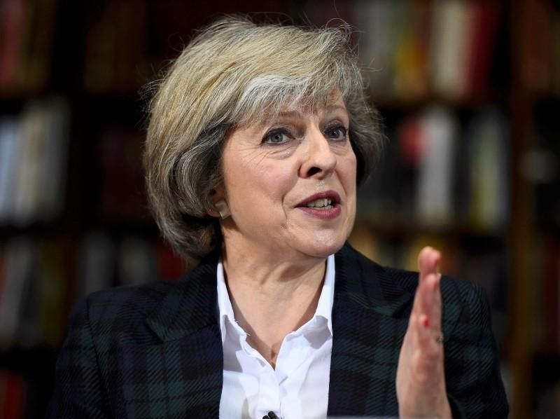 Theresa May bermaksud mengajukan lagi Perjanjian Brexit dalam pemungutan suara di parlemen, sekalipun sudah ditolak dua kali. Dia menawarkan untuk mundur, kalau parlemen menerima Perjanjian Brexit - Image