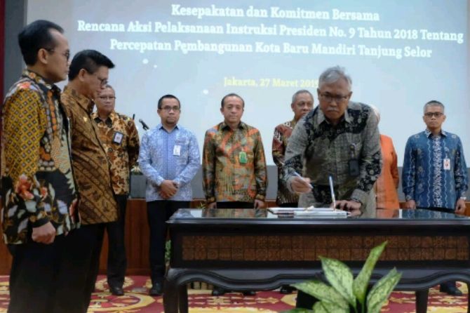 Kesepakatan Rencana Aksi Pelaksanaan Instruksi Presiden (Inpres) Nomor 9 Tahun 2018 tentang Percepatan Pembangunan KBM Tanjung Selor di Kantor Kementerian Koordinator Jakarta - Image