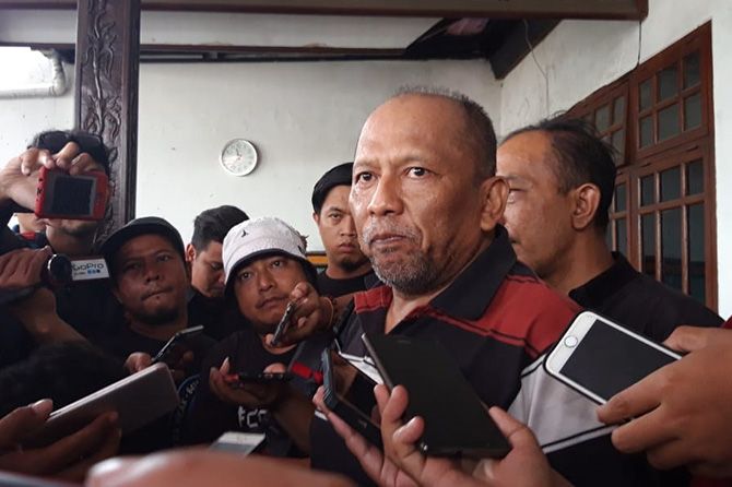 Hidayat bakal langsung ditahan saat kesehatannya dinyatakan pulih. - Image
