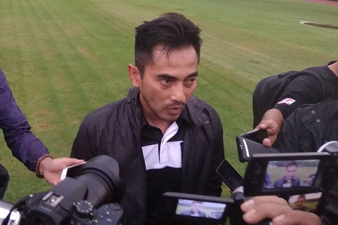 Seto Nurdiyantara akui PSS cukup kesulitan merekrut pemain yang dibutuhkan. - Image