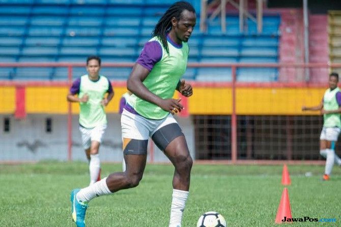 Mohammadou Al Hadji lewat agennya, buka suara soal kabar akan digaet Persija - Image