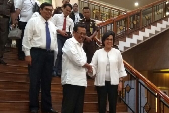 Pemerintah Indonesia melalui Kejaksaan Agung berhasil memenangkan gugatan arbitrase yang diajukan Indian Metal Ferro & Alloys Limited (IMFA) terkait tumpang tindih lahan area tambang di Kalimantan Timur. - Image