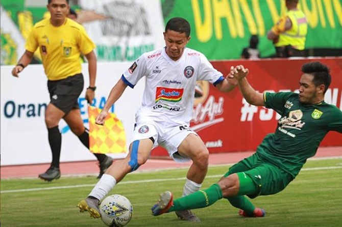 ILUSTRASI: Arema vs Persebaya.(Instagram arema fc) - Image