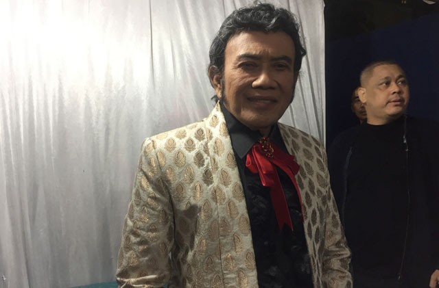 Rhoma Irama sebut pihaknya akan ajukan PK atas putusan kasasi yang memperberat hukuman Ridho Rhoma. (Aginta Kerina/JawaPos.com) - Image