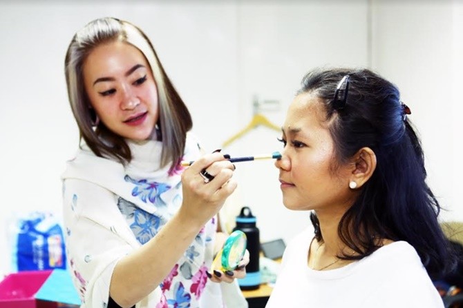 Make Up Artist dan Dosen dari LaSalle College Jakarta (LCJ) memberi tips cantik saat Lebaran/LaSalle College Jakarta (LCJ) - Image