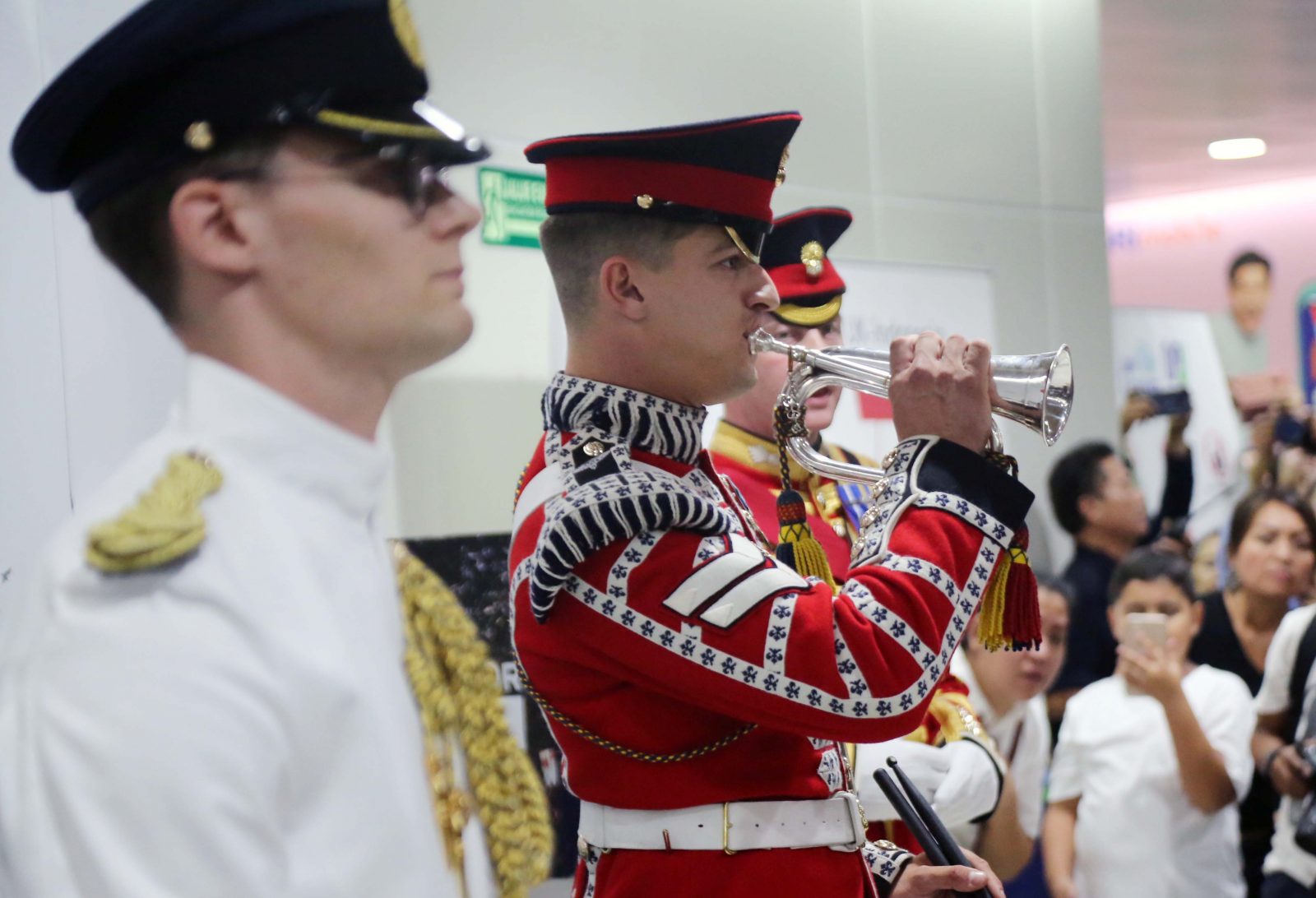 MILITER INGGRIS NGAMEN MRT-FED (4) - Image