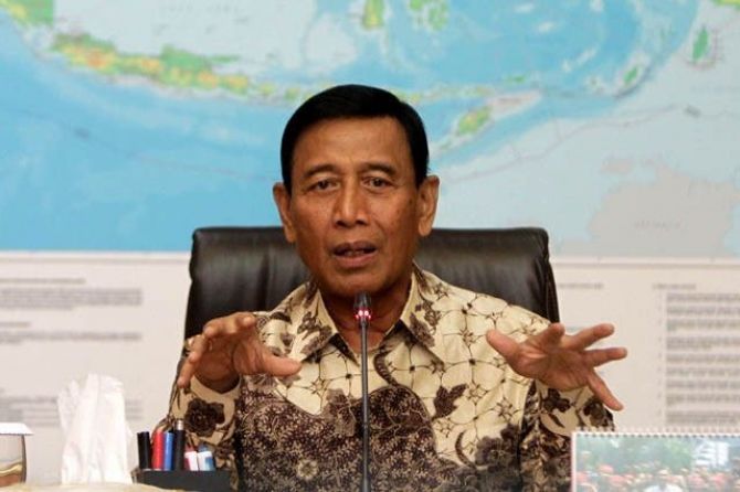 Menkopolhukam Wiranto. (Miftahulhayat/Jawa Pos) - Image