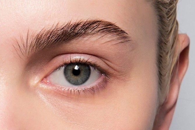 Ilustrasi membentuk alis. Bentuk alis bisa dipercantik dengan berbagai cara. Tentunya disesuaikan dengan bentuk wajah. (Marie claire) - Image