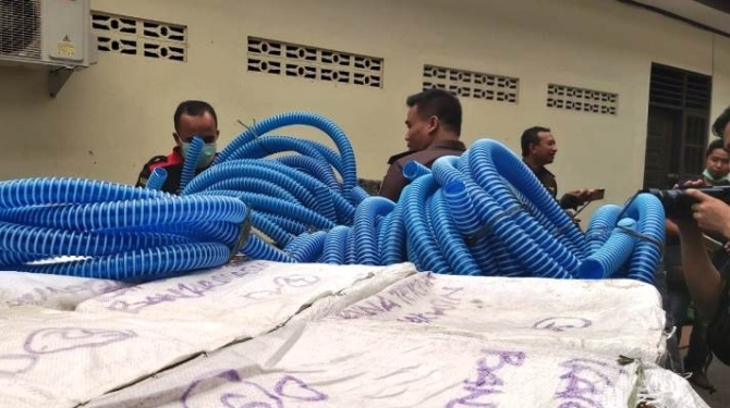 Sebagian barang bukti yang disita tim Satuan Khusus Pemberantasan Korupsi Kejari Palangka Raya, Jumat (20/9/2019) - Image