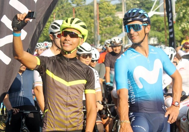 Jauhari Johan dan Daniele Bennati di Thailand. (Narendra Prasetya/Jawa Pos) - Image