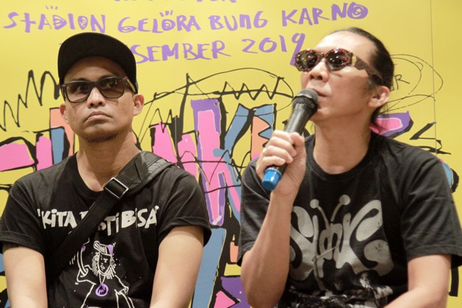 Grup Band Slank gelar jumpa pers di FX Sudirman, Senayan, Jakarta Pusat, Kamis (28/11/2019. Sebagai bentuk perayaan HUT ke-36 Grup band Slank menggelar konser bertajuk - Image
