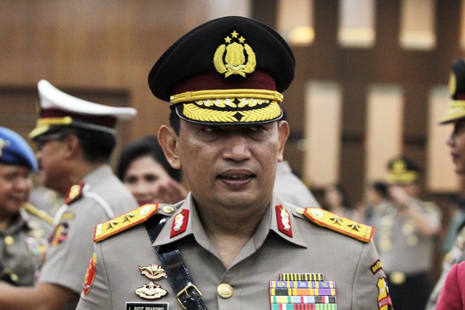 Kabareskrim Polri Inspektur Jenderal Pol Listyo Sigit Prabowo saat serah terima jabatan Kabareskrim di Mabes Polri Jakarta, Senin (16/12/2019). Inspektur Jenderal Pol Listyo Sigit Prabowo diangkat sebagai Kepala Badan Reserse Kriminal menggantikan pejabat - Image
