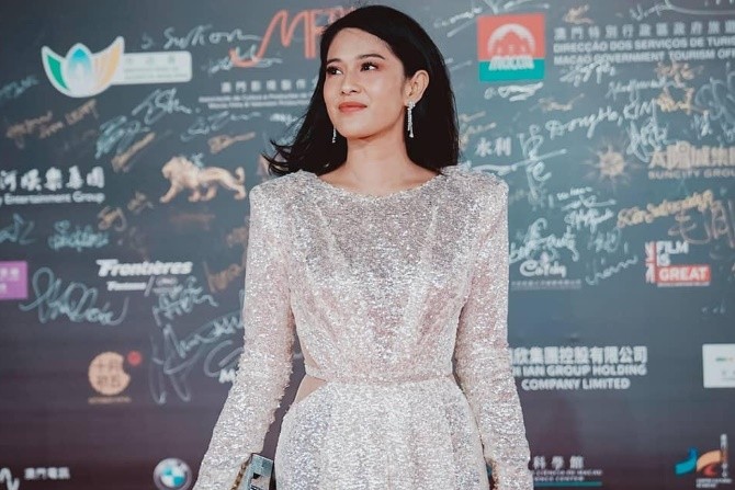 Dian Sastro menjajal peruntungan sebagai produser setelah 20 tahun menjadi aktris. (Instagram Dian Sastrowardoyo)