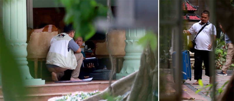 CARI BARANG BUKTI: Sejumlah petugas KPK melakukan penggeledahan di Pendapa Delta Wibawa, Sidoarjo, kemarin. (HARYANTO TENG/JAWA POS) - Image