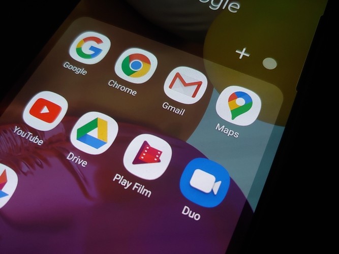 Ilustrasi: Ikon baru Google Maps terlihat lebih segar. (RianAlfianto/JawaPos.com). - Image