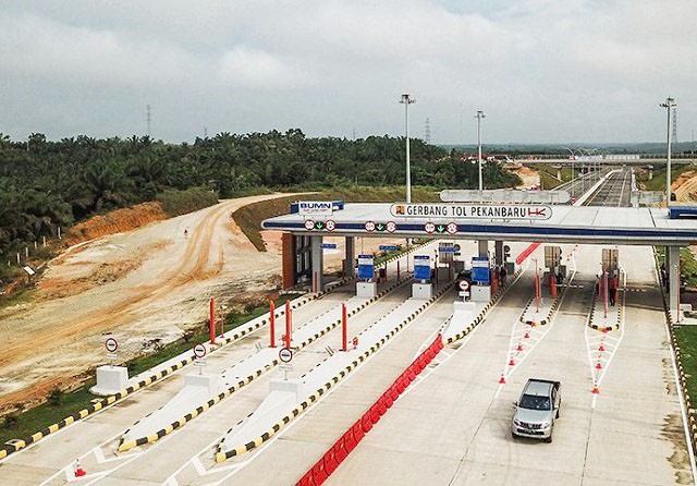 Jalan tol Pekanbaru-Dumai dibuka fungsional oleh PT Hutama Karya (Persero) untuk masyarakat mulai hari ini, Senin (23/12). (Antara Photo) - Image