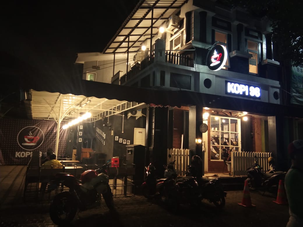 Salah satu cabang Kopi 98 yang dikembangkan di Tangerang Selatan. (Istimewa) - Image