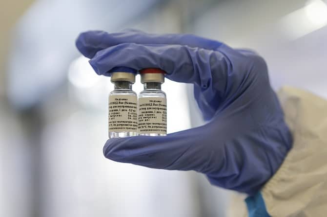 This handout picture taken on August 6, 2020 and provided by the Russian Direct Investment Fund shows the vaccine against the coronavirus disease, developed by the Gamaleya Research Institute of Epidemiology and Microbiology. (Photo by Handout / Russian D - Image