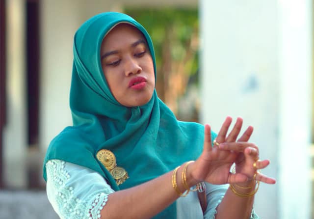 Siti Fauziah Saekhoni pemeran Bu Tejo di film Tilik. (Ravacana Films) - Image