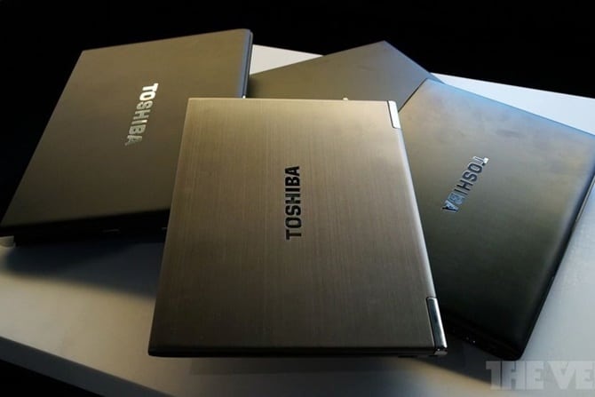 Ilustrasi: Jajaran laptop Toshiba. (TheVerge). - Image
