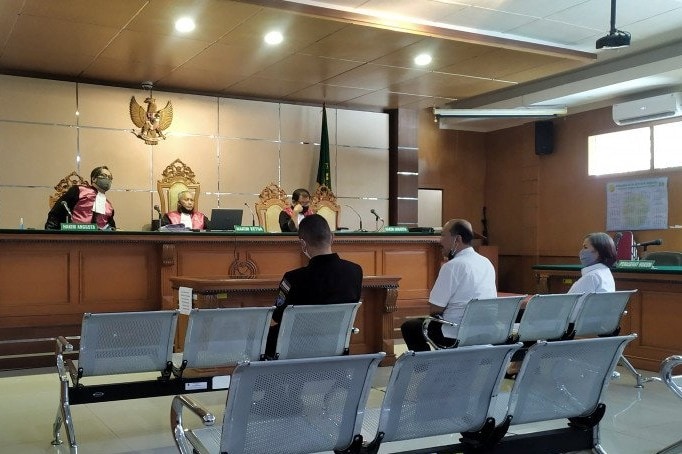 Tiga terdakwa kasus Sunda Empire menjalani sidang di Pengadilan Negeri Bandung. Bagus Ahmad Rizaldi/Antara - Image