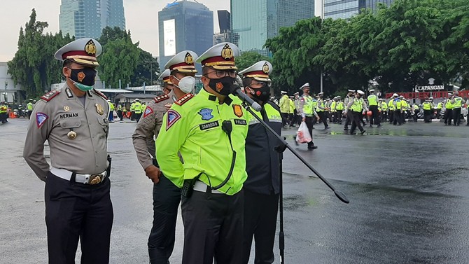 Dirlantas Polda Metro Jaya Kombes Pol Sambodo Purnomo Yogo. (Sabik Aji Taufan/ JawaPos.com) - Image