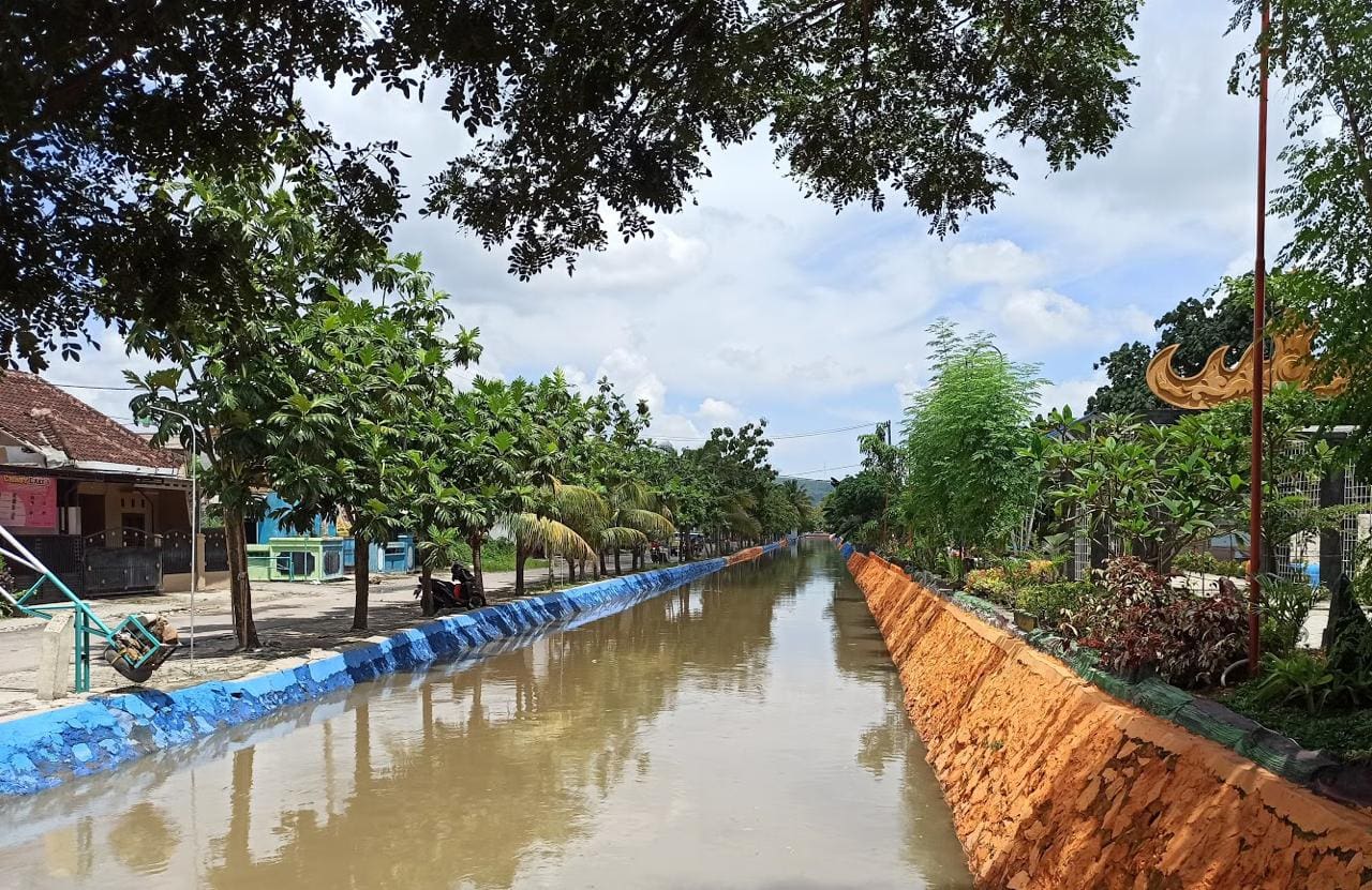 Bank BRI melalui kegiatan “BRI Bersih-bersih kali” telah mengembalikan fungsi dan peran Sungai Sukarame sebagai penyangga kehidupan alam sekitar serta memberi ruang terbuka hijau yang dapat dimanfaakan secara bersama oleh masyarakat. - Image
