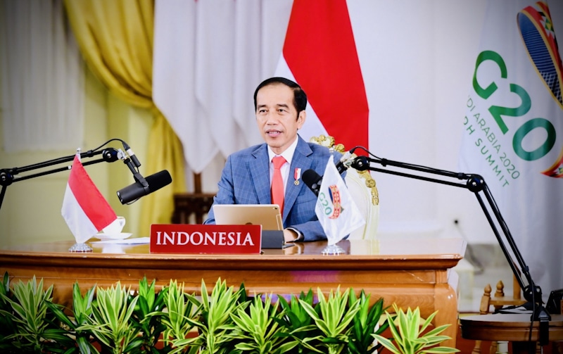 Presiden Joko Widodo saat menghadiri Konferensi Tingkat Tinggi (KTT) ASEAN-Selandia Baru yang digelar secara virtual melalui konferensi video dari Istana Kepresidenan Bogor, Sabtu (14/11/2020). (MUCHLIS Jr/BPMI Setpres) - Image