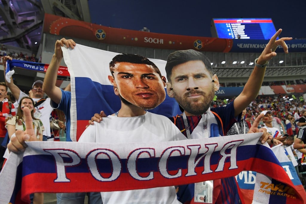 Football fans wearing masks depicting Portugal - Image