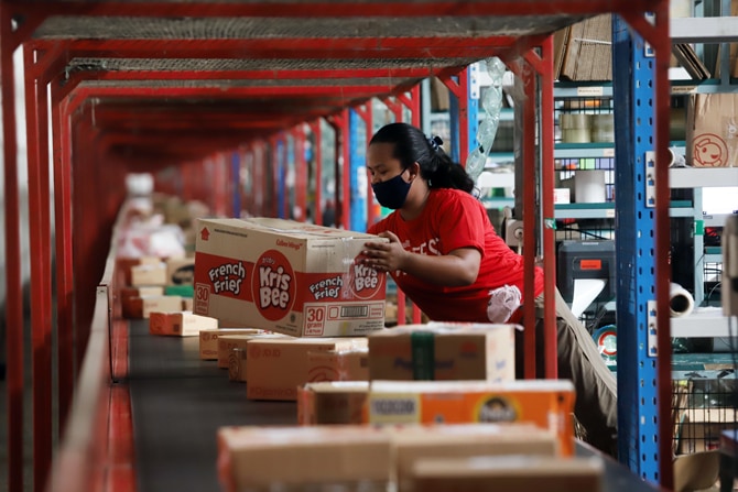 Gudang E Commerce. Foto: Dery Ridwansah/ JawaPos.com - Image