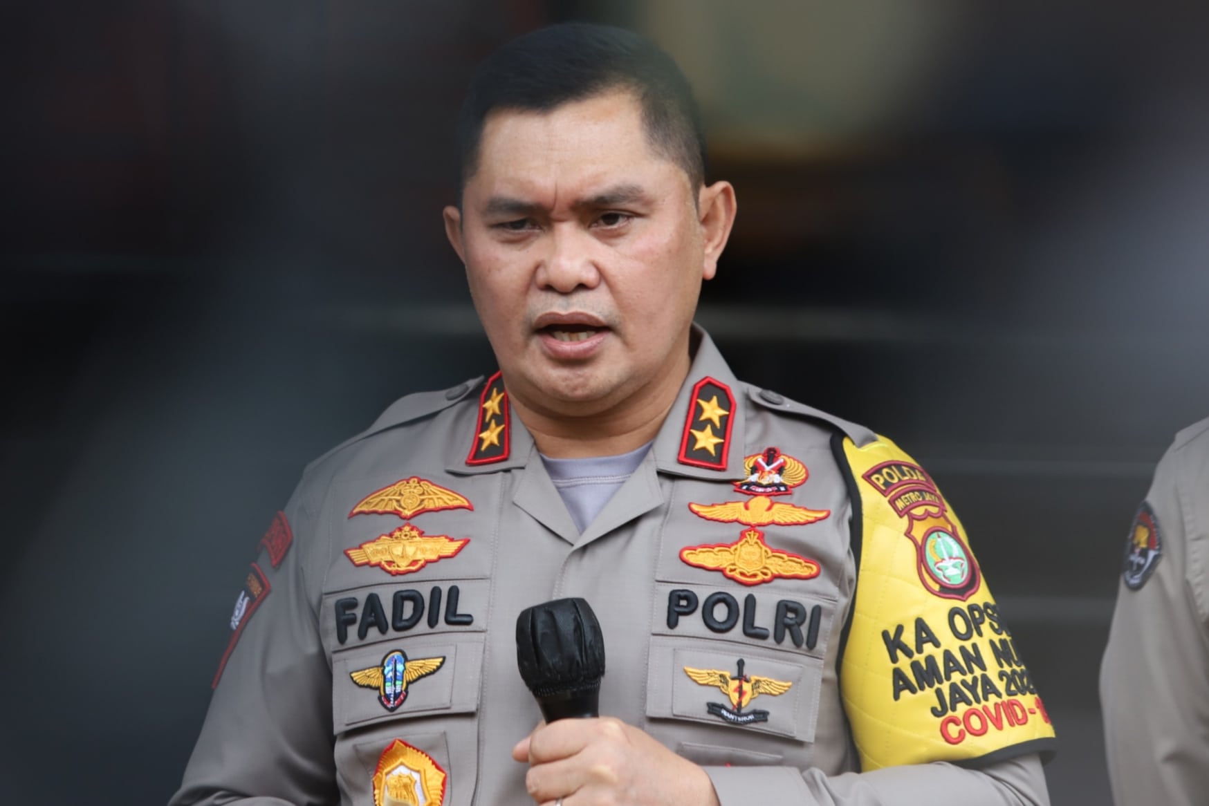 Kapolda Metro Jaya Irjen Pol Fadil Imran saat jumpa Pers di Polda Metro Jaya, Senin (7/12/2020). Polisi menembak mati kelompok yang diduga pendukung Habib Rizieq Shihab (MRS) di Jalan Tol Jakarta Cikampek. Sedikitnya enam orang tewas ditembak polisi karen - Image