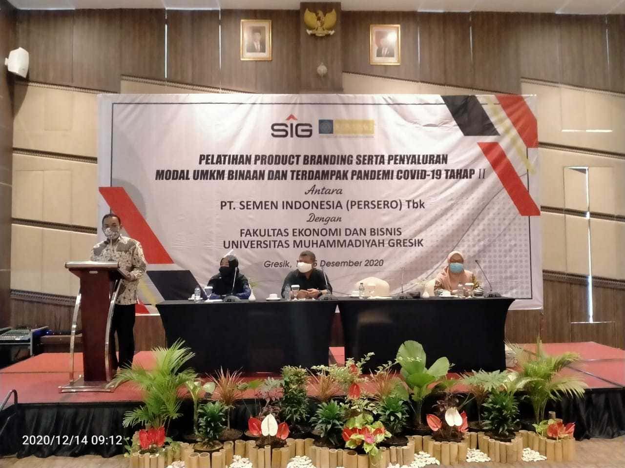 PT Semen Indonesia (Persero) Tbk melalui program SIG Mandiri melakukan kerja sama dengan sejumlah perguruan tinggi sebagai bagian dari upaya perseroan melakukan pemberdayaan masyarakat dan menciptakan lapangan kerja dengan mengadakan pelatihan branding p - Image