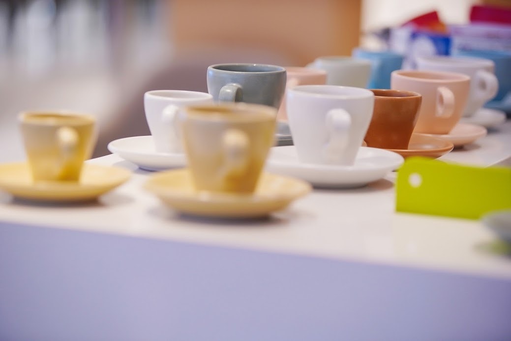 MAKIN GAYA: Cangkir kopi makin stylish. (Kumala Home and Kitchen) - Image