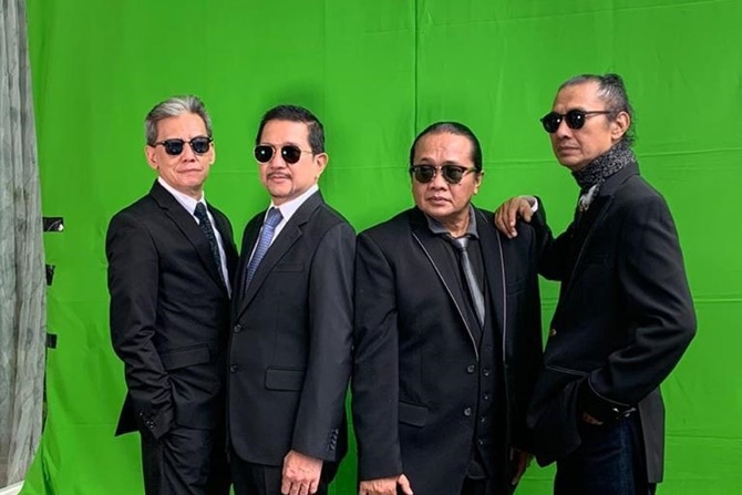 Deddy Dhukun, Fariz RM, Mus Mujiono, dan Tony Wenas, masih eksis berkarya. Mereka kini tergabung dalam kuartet - Image