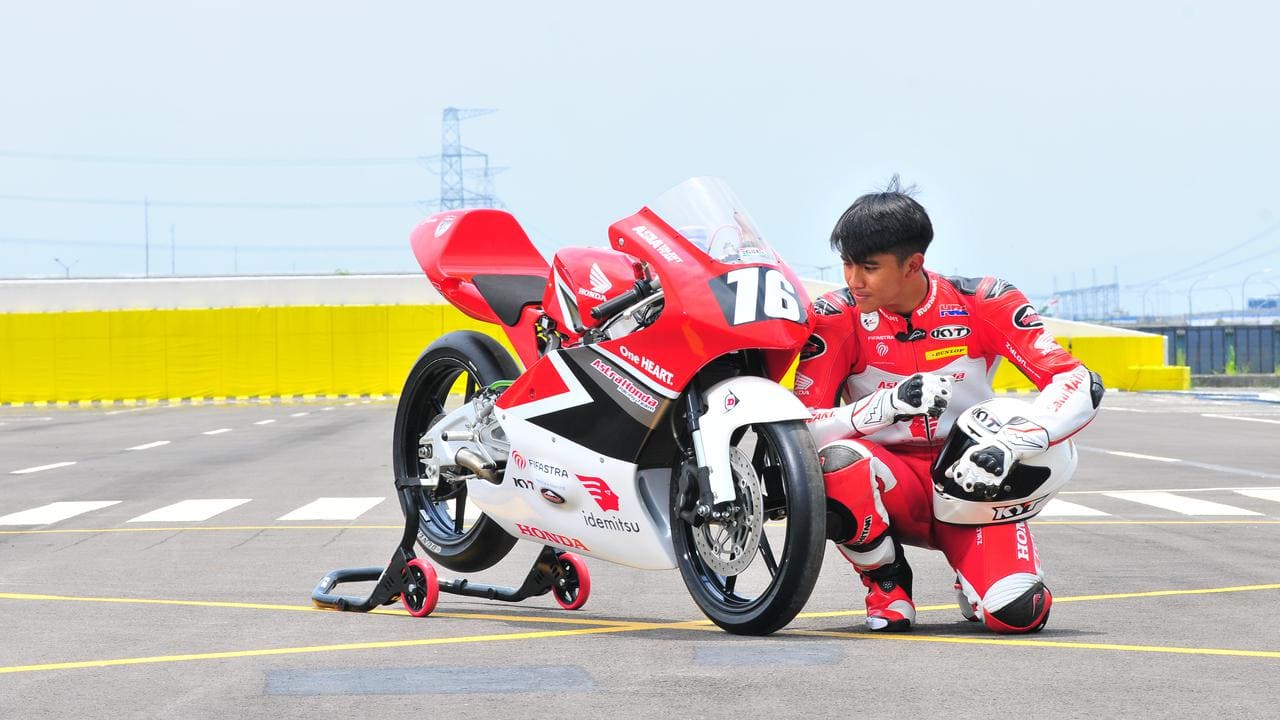 FIM CEV Moto3 Junior World Championship 2021, Mario Suryo Aji, pembalap Indonesia - Image
