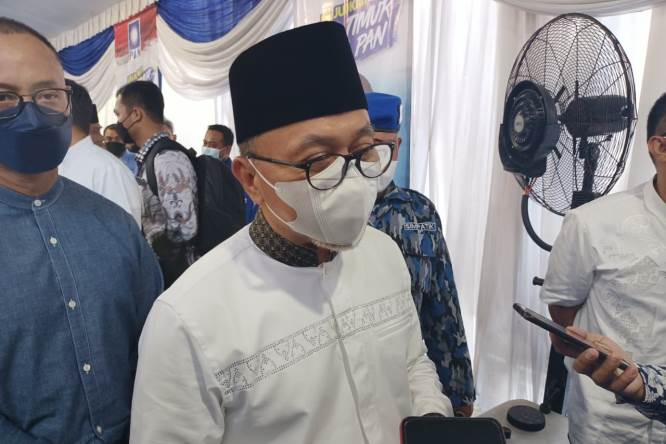 Zulkifli Hasan ketika ditemui di DPW PAN Jatim. Rafika Yahya/JawaPos.com - Image