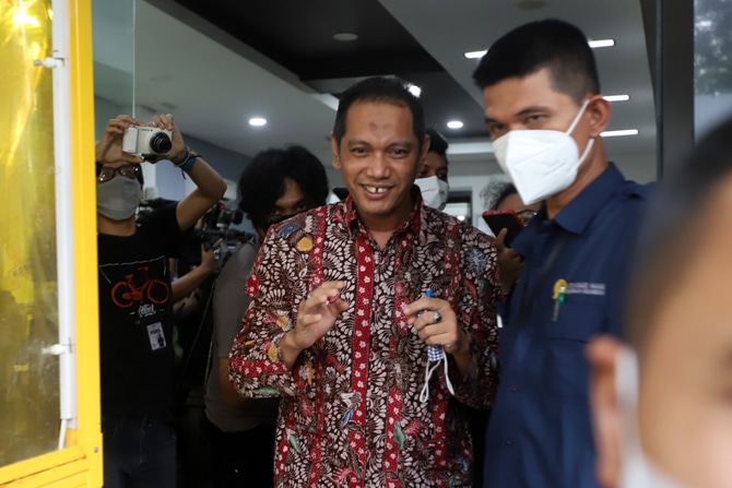 Wakil Ketua Komisi Pemberantasan Korupsi (KPK) Nurul Ghufron saat memenuhi panggilan Komnas Ham, Jakarta, Kamis (17/6/2021). Kedatangan pimpinan KPK itu untuk memenuhi panggilan Komnas HAM terkait dugaan pelanggaran HAM pada proses Tes Wawasan Kebangsaan - Image